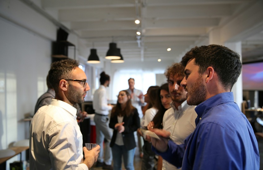 How to Maintain Professional Connections Once Your Internship is Over