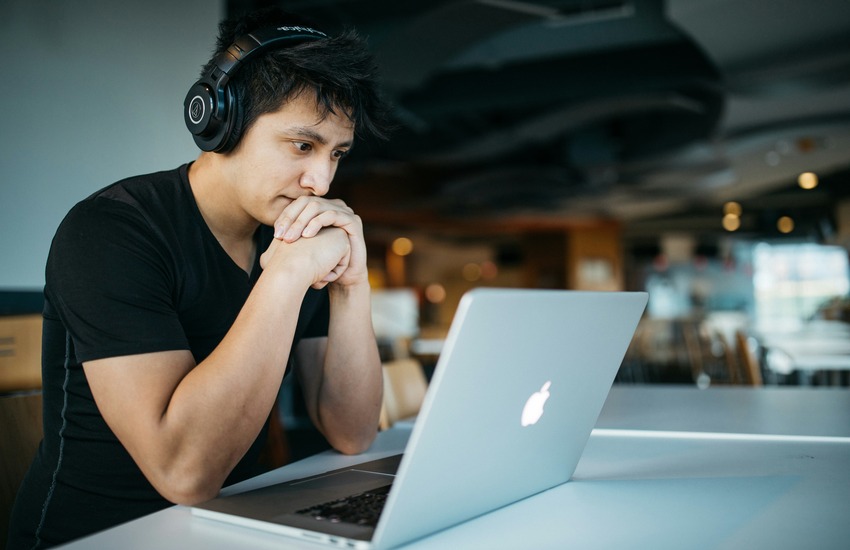 Summer vs. Academic Year: When is the Best Time to Intern?